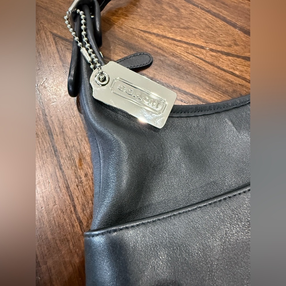 Coach Vintage 9058 Legacy Hobo Black Leather Nickel Silver Tone Hardware - Picture 11 of 16